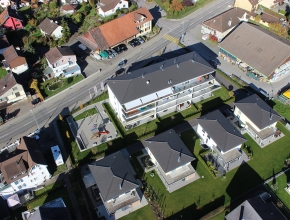 Mehrfamilienhaus und 4 Einfamilienhäuser in<br>Felben-Wellhausen<br>Baujahr: 2013